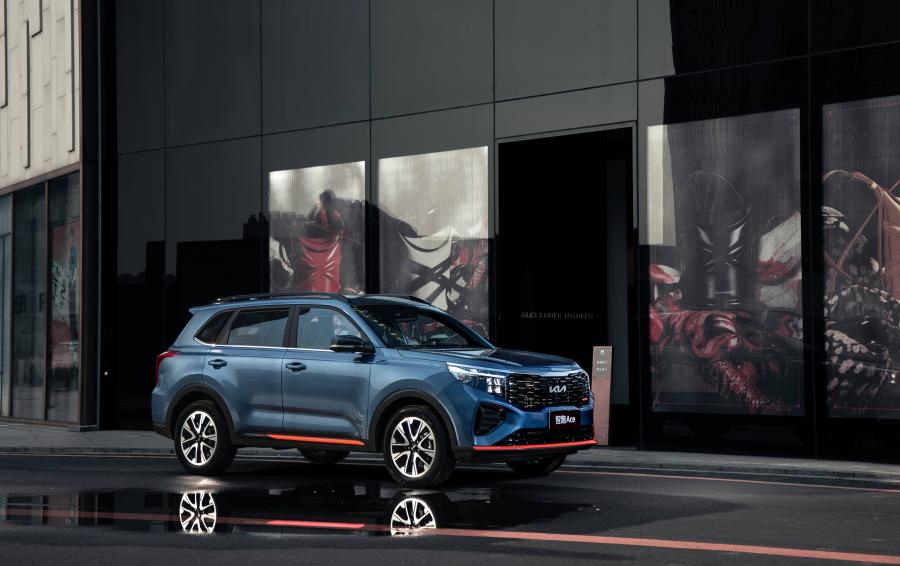  Kia Sportage Ace GT Line 2021 года  (CN) (фото 3 из 9)